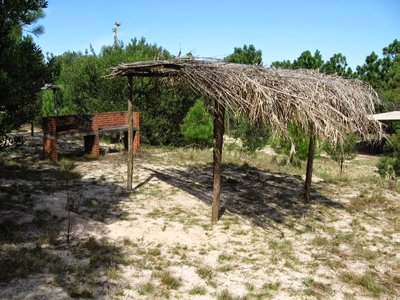 Camping - Parrillero y sombraculo